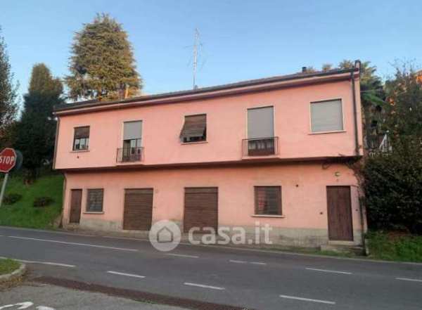 Casa bi/trifamiliare in residenziale in Via Guglielmo Marconi
