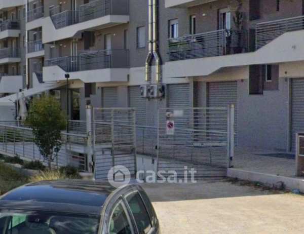 Box/posto auto in residenziale in Via delle Tufare 53