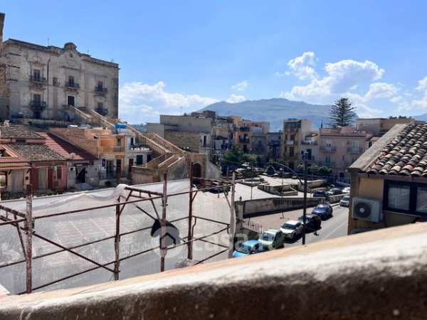 Casa indipendente in residenziale in Corso Umberto I 893
