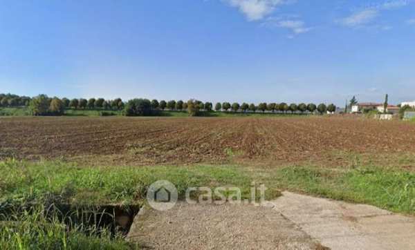 Terreno agricolo in commerciale in Via Cinque Prati