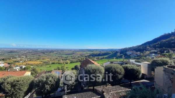 Rustico/casale in residenziale in Via Cantalupo