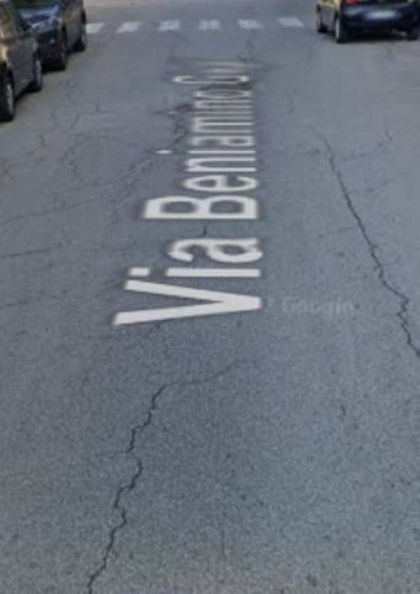 Ufficio in commerciale in Viale Beniamino Gigli