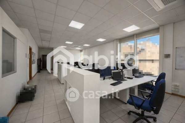 Ufficio in commerciale in Strada Provinciale Lungo Arno