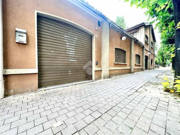 Ufficio in commerciale in Corso Leoniero