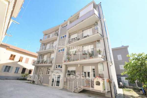 Appartamento in residenziale in Via Gaetano Properzi 274