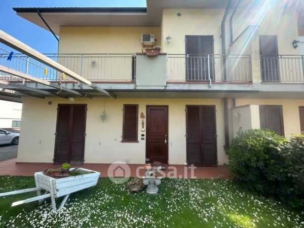 Casa indipendente in residenziale in Via IÂ° Maggio Sud 100