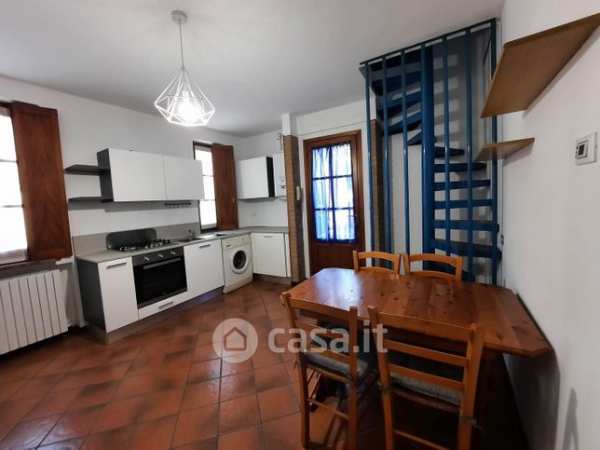 Casa indipendente in residenziale in Via Torre