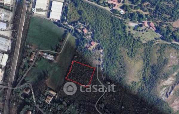 Terreno agricolo in commerciale in Via Rio Fabbiani