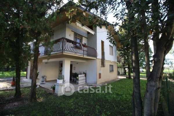 Casa indipendente in residenziale in Via Brigata Trapani