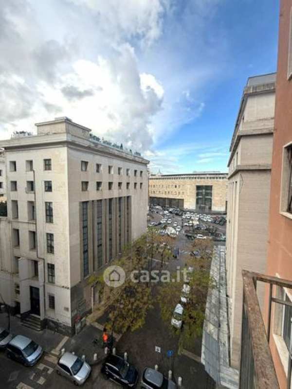 Ufficio in commerciale in Via Guantai Nuovi