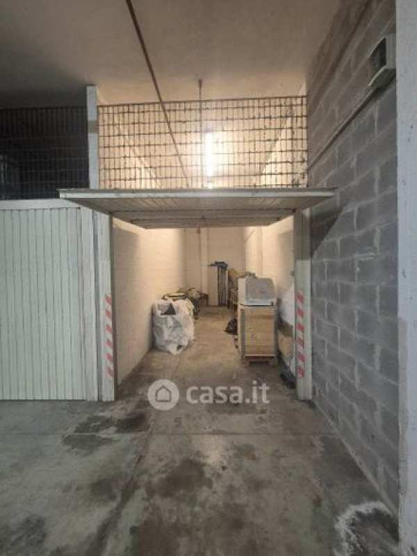 Box/posto auto in residenziale in Via Giacomo Carissimi 2