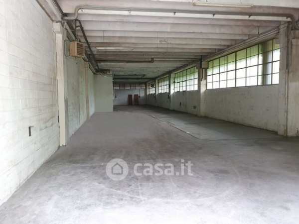 Capannone in commerciale in Via V. Emanuele II