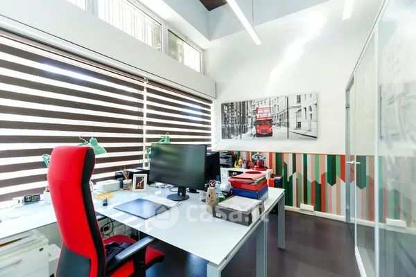 Ufficio in commerciale in Piazza Antonio Baldini 33