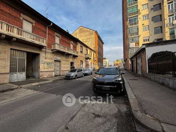 Capannone in commerciale in Via Michele Antonio VibÃ² 6