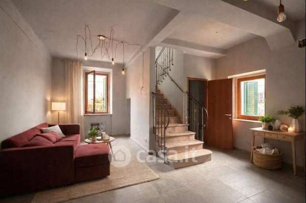 Casa indipendente in residenziale in Via Don Orione