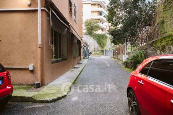 Negozio/locale commerciale in commerciale in Via San Pio X 20