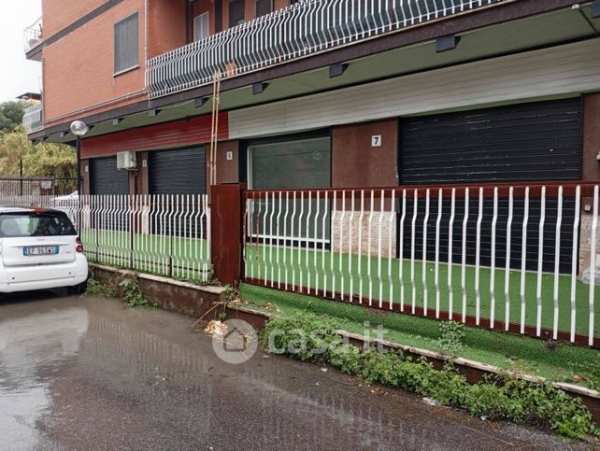 Attivitã /licenza (con o senza mura) in commerciale in Via Prenestina
