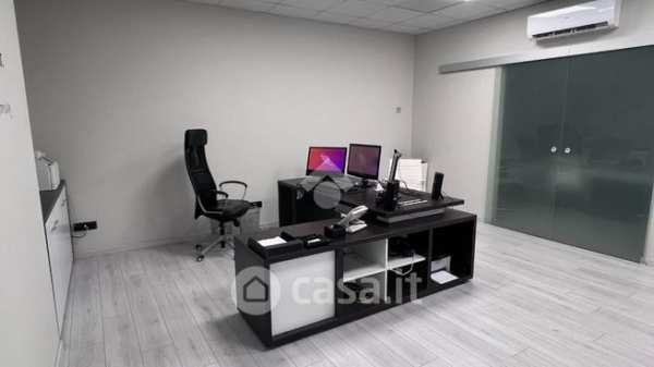 Ufficio in commerciale in Via Trento e Trieste 96