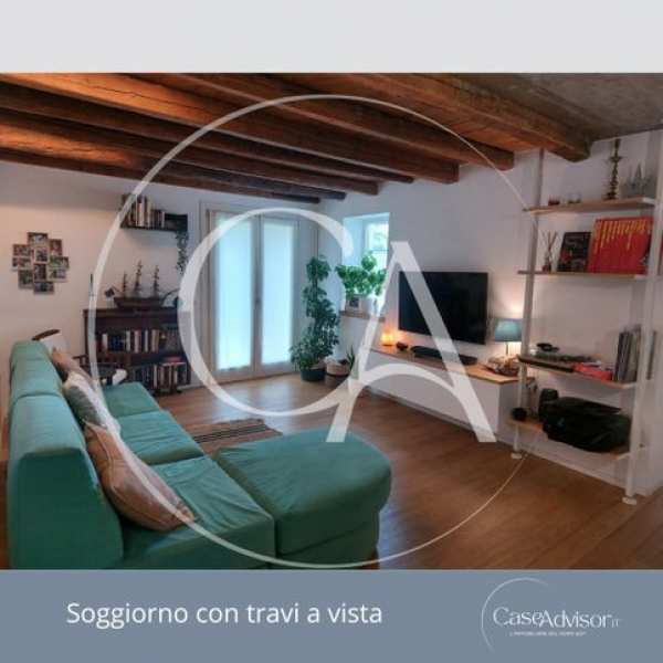 Villetta a schiera in residenziale in Via Franchini 8