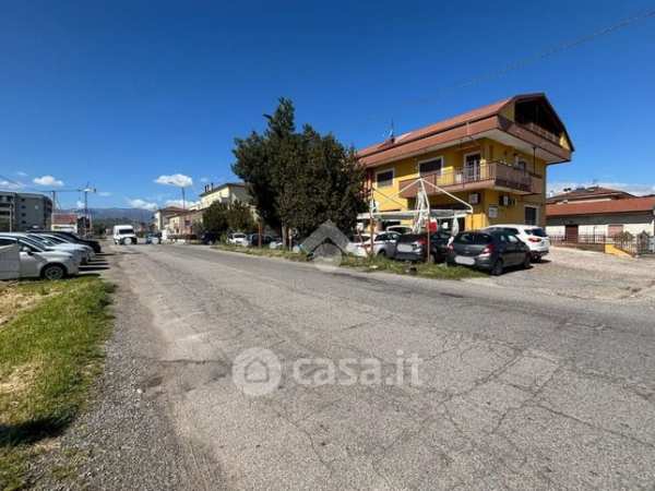 Capannone in commerciale in Via Giuseppe Verdi