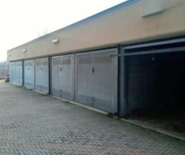 Box/posto auto in residenziale in Via Ecclesia