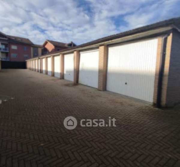 Box/posto auto in residenziale in Strada Fontana D'Orto
