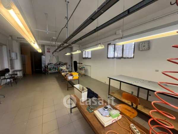 Capannone in commerciale in Via Roma