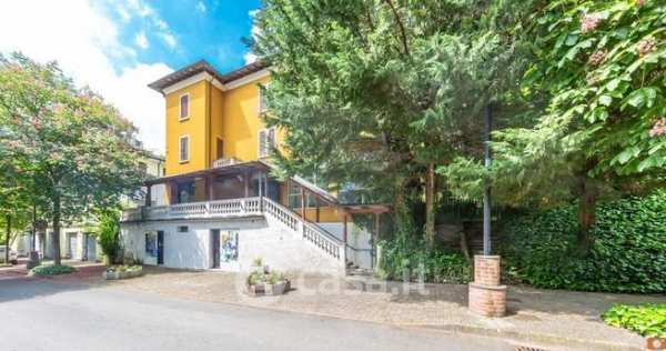 Appartamento in residenziale in Viale Terme 33