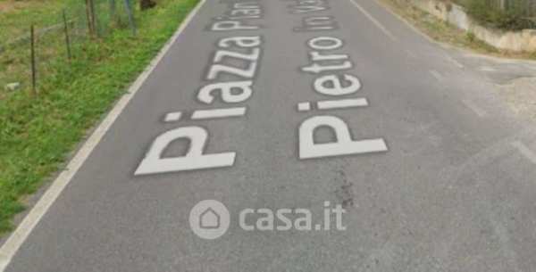 Terreno agricolo in commerciale in Piazza Piani San Pietro in Valle 1