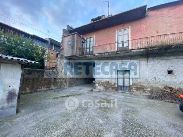 Casa indipendente in residenziale in Via Po 9