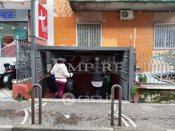 Negozio/locale commerciale in commerciale in Via San Donato