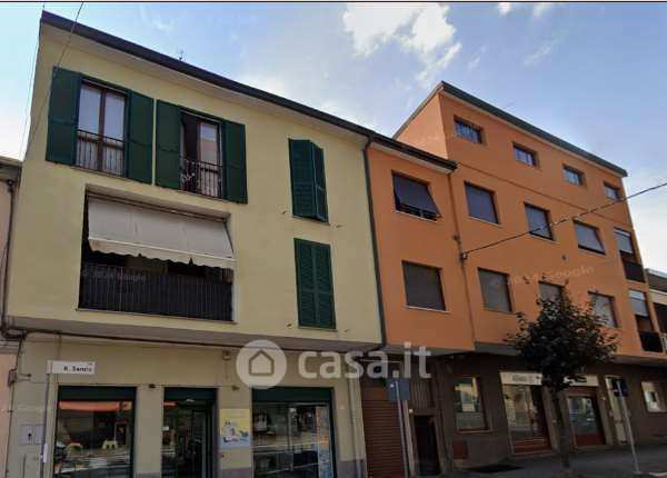 Casa bi/trifamiliare in residenziale in Via Raffaello Sanzio 9
