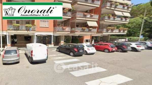 Capannone in commerciale in Viale Città d'Europa