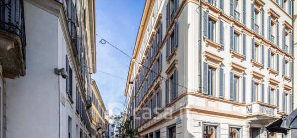 Attivitã /licenza (con o senza mura) in commerciale in Piazza San Babila