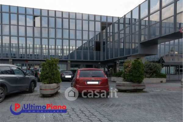 Ufficio in commerciale in Regione Borgnalle
