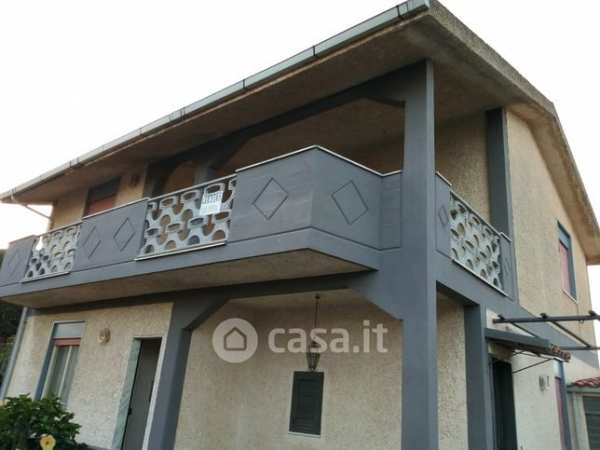 Villa in residenziale in Via Pagaro 38