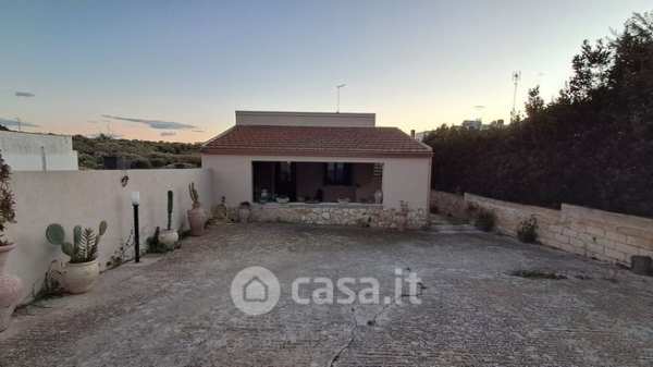 Villa in residenziale in Via dello Zafferano
