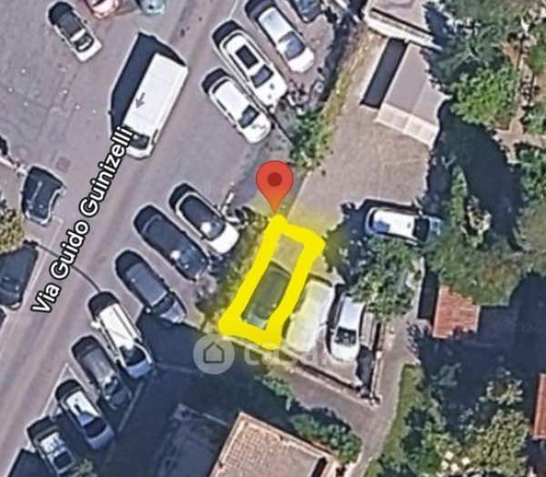 Box/posto auto in residenziale in Via Guido Guinizelli 19