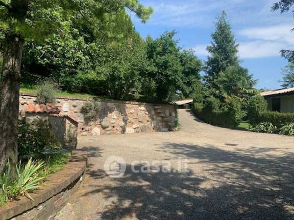 Villa in residenziale in 