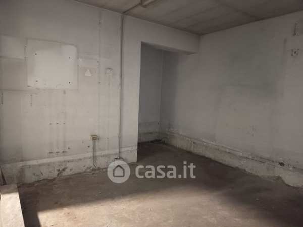 Capannone in commerciale in Via Marcantonio dal Re 4