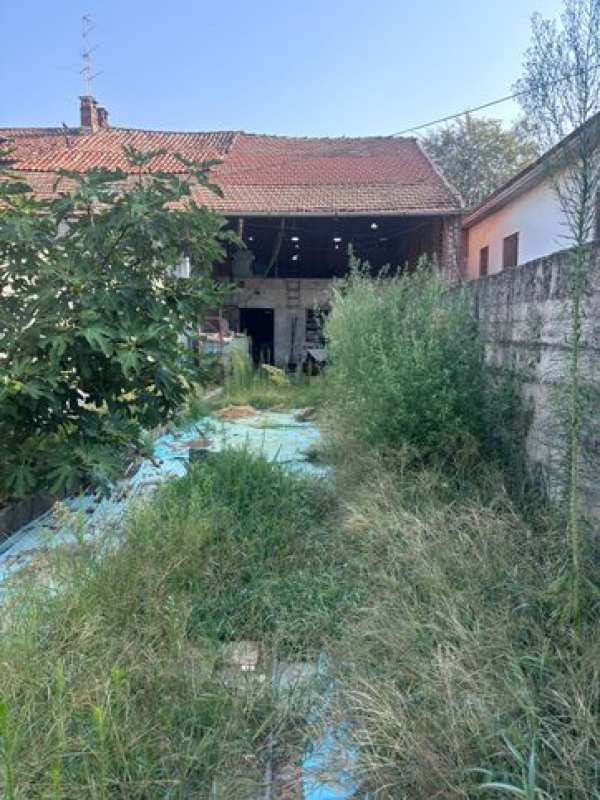 Rustico/casale in residenziale in Via Tromello