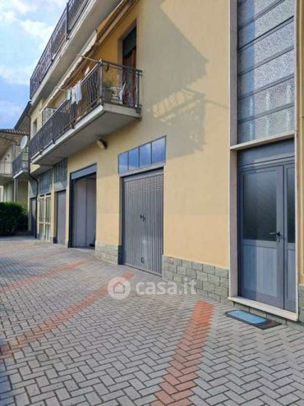 Box/posto auto in residenziale in Via Fratelli Cervi