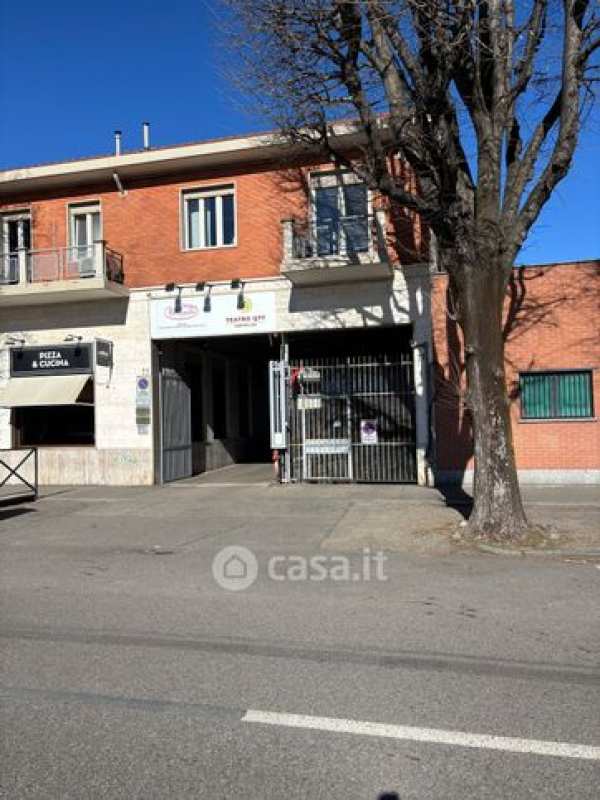 Box/posto auto in residenziale in Corso Brescia 77