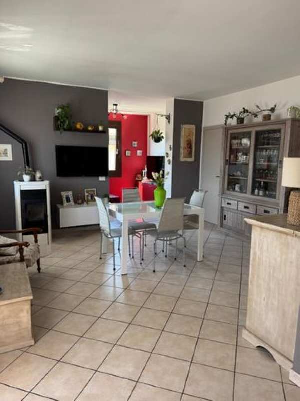 Casa bi/trifamiliare in residenziale in Via Bruno Buozzi 15
