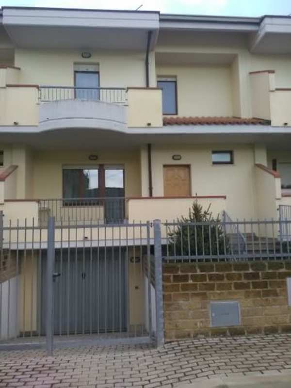 Villetta a schiera in residenziale in Via San Francesco 7