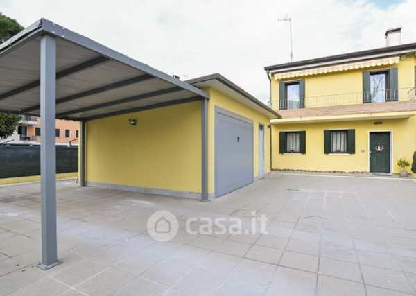 Villa in residenziale in Via degli Ancilotti