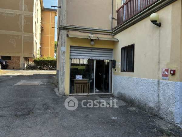 Capannone in commerciale in Via dell'Osteria