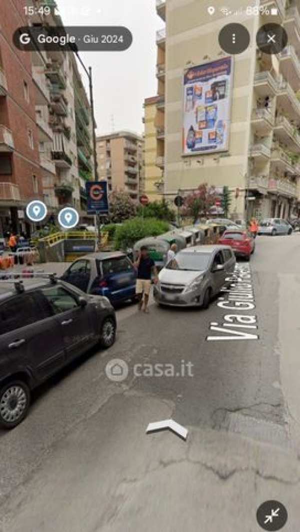 Negozio/locale commerciale in commerciale in Via Giulio Palermo 62