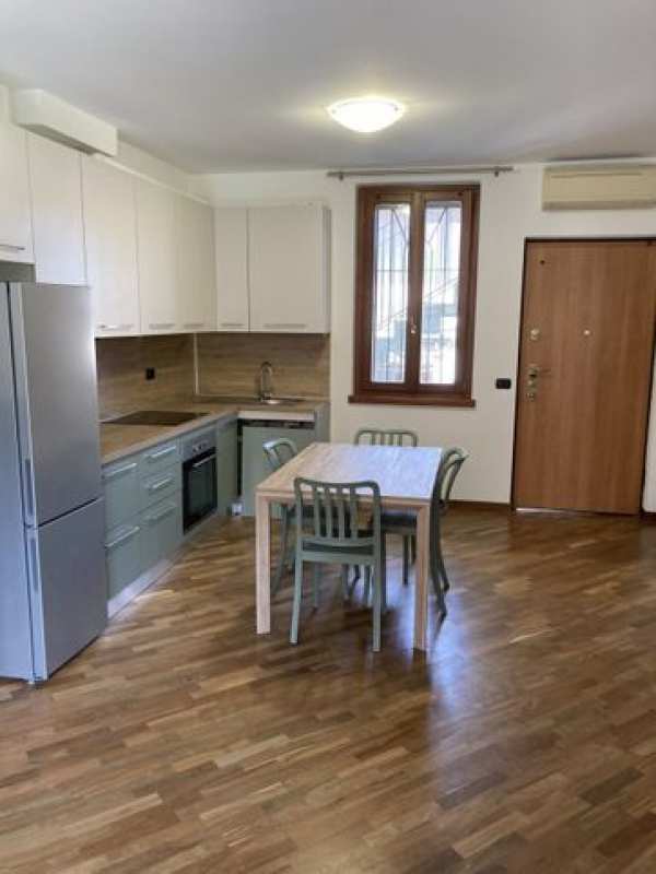 Appartamento in residenziale in Via Tintoretto 11