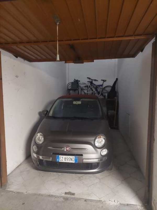 Box/posto auto in residenziale in Via G. Mazzini 2